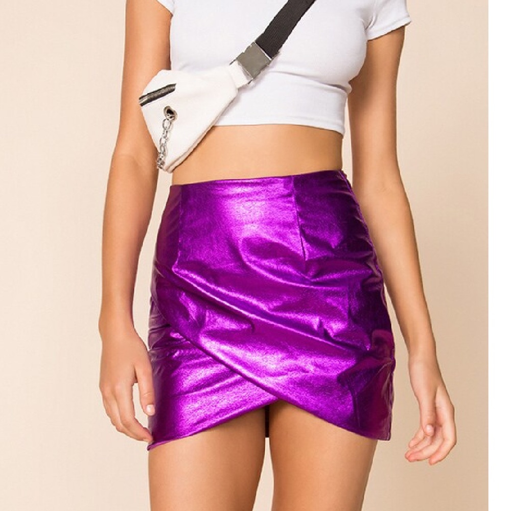 superdown. Revolve. Size X Large. Metallic Purple Skirt. ๐ - Picture 1 of 12